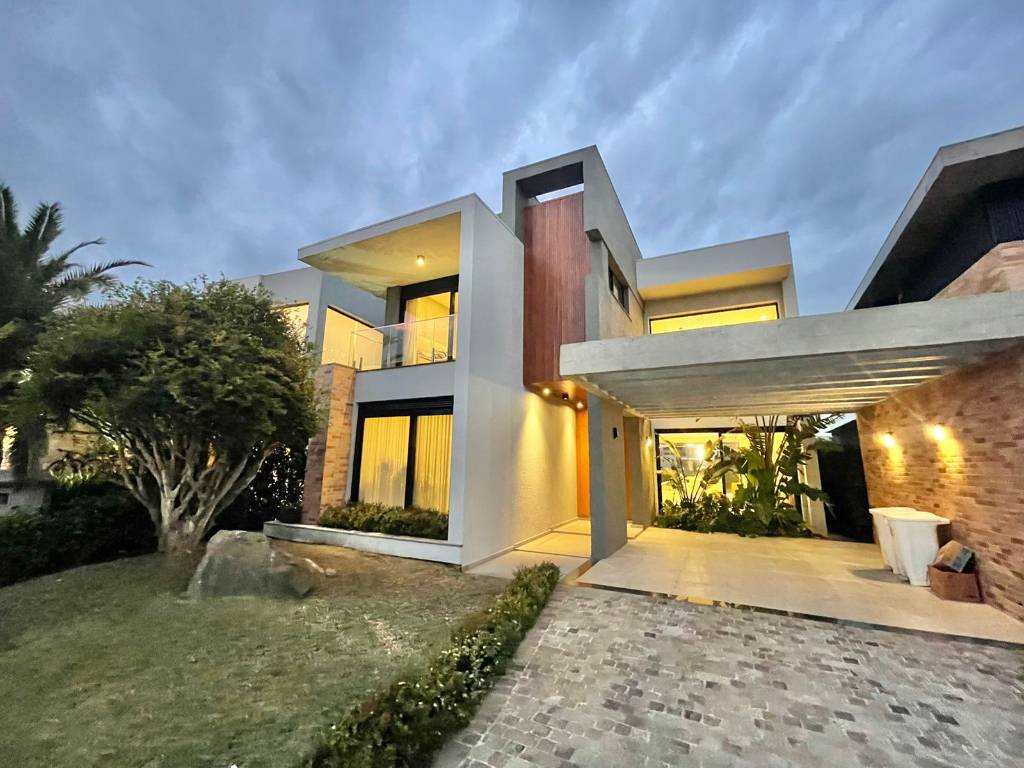 Casa em Condomínio 4 dormitórios para venda, Parque Antártica em Capão da Canoa | Ref.: 20636